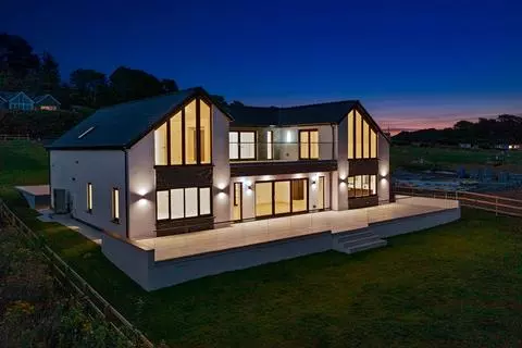 4 bedroom detached house for sale,