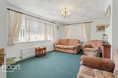 2 bedroom detached bungalow for sale, Fakenham Road, Dereham