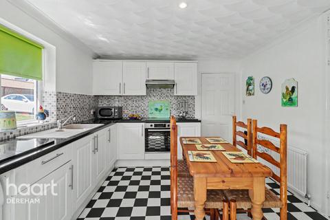 2 bedroom detached bungalow for sale, Fakenham Road, Dereham