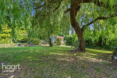 2 bedroom detached bungalow for sale, Fakenham Road, Dereham