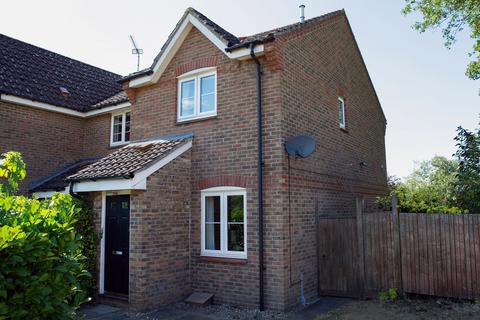 2 bedroom end of terrace house for sale, Elizabeth Close, Attleborough