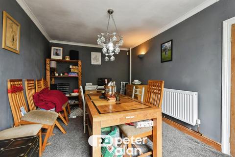 4 bedroom farm house for sale, Penyard Road, Hirwaun, Aberdare