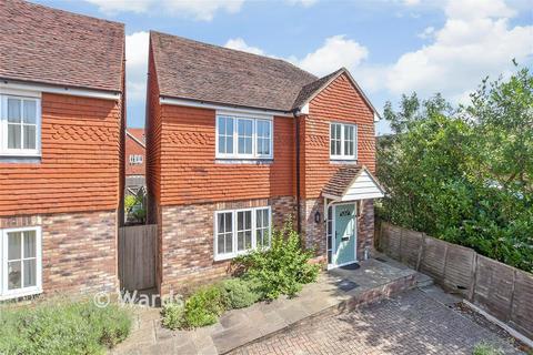 3 bedroom detached house for sale, Bishop Close, High Halden, Kent