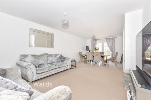 3 bedroom detached house for sale, Bishop Close, Ashford TN26