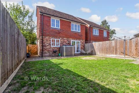 3 bedroom detached house for sale, Bishop Close, Ashford TN26