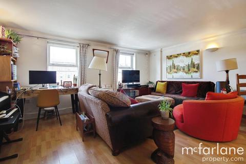 2 bedroom apartment for sale, Godwin Court, Swindon SN1