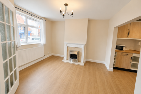 2 bedroom property to rent, Northampton Road, Wellingborough, NN8