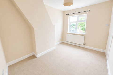 2 bedroom property to rent, Northampton Road, Wellingborough, NN8