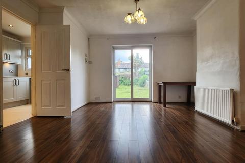 3 bedroom house to rent, Raymond Road, Ilford