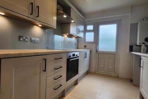 3 bedroom house to rent, Raymond Road, Ilford