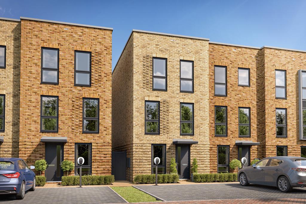 4 bedroom end of terrace house for sale