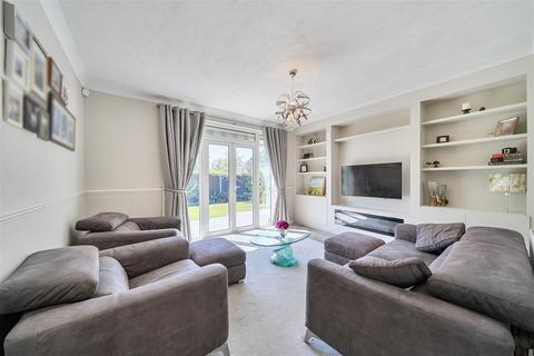 3 bedroom detached bungalow for sale, Blaydon Close, Ruislip HA4