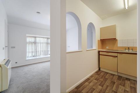 1 bedroom flat for sale, Prospect Place, Epsom