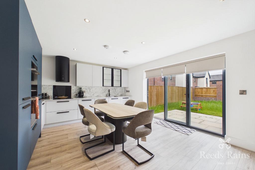House in Rotherham, South Yorkshire - View 3