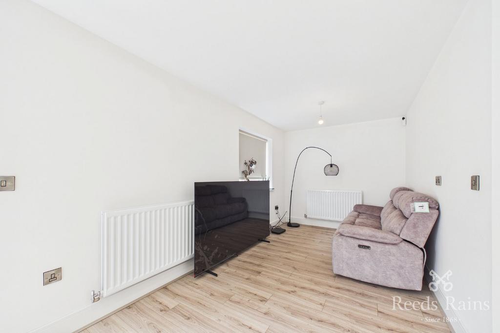 House in Rotherham, South Yorkshire - View 5