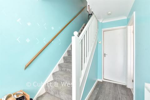 2 bedroom end of terrace house for sale, Hooks Lane, Havant PO9