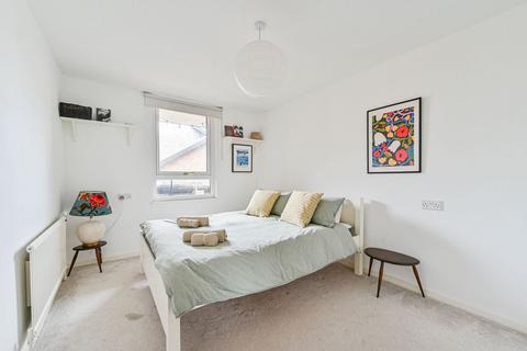 Wivenhoe Close, Peckham Rye, London, SE15