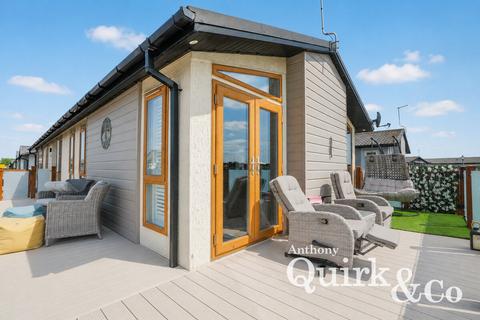 2 bedroom park home for sale, Beach Walk Road, Canvey Island, SS8