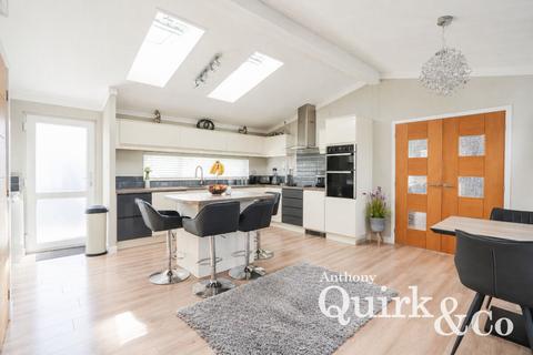 2 bedroom park home for sale, Beach Walk Road, Canvey Island, SS8