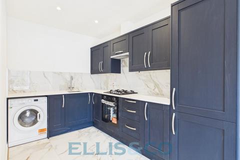 1 bedroom apartment for sale, High Street, Tonbridge, Kent, TN9