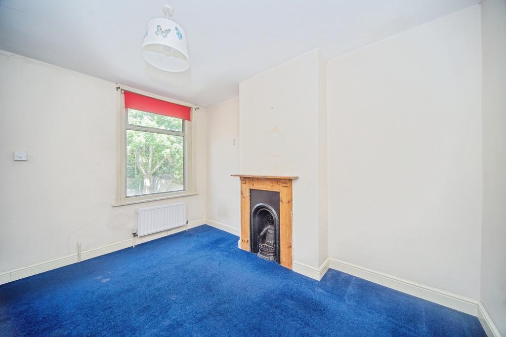 House in Southampton, Bevois Mount, Portswood - More