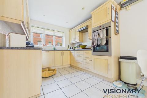 4 bedroom detached house for sale, Cheshire Close, Burntwood, WS7