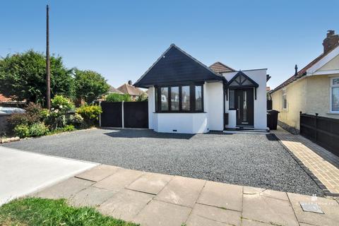 2 bedroom detached bungalow for sale, Primrose Road, Holland-on-Sea