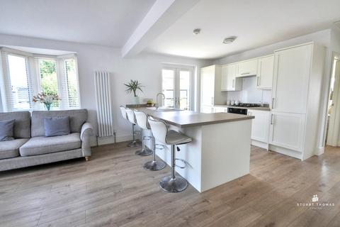 2 bedroom detached bungalow for sale, Primrose Road, Holland-on-Sea