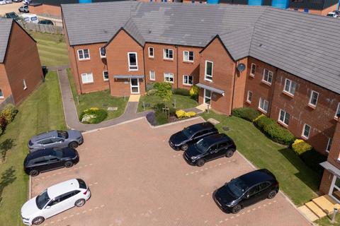 2 bedroom flat for sale, Stringer Close, Raunds, NN9