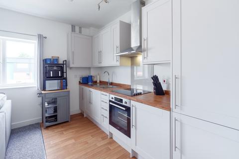 2 bedroom flat for sale, Stringer Close, Raunds, NN9