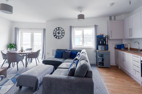 2 bedroom flat for sale, Stringer Close, Raunds, NN9
