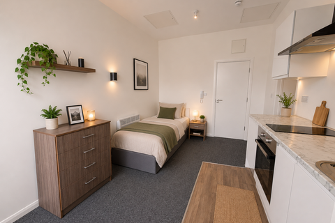Studio to rent, Hillier Street North, Manchester M9