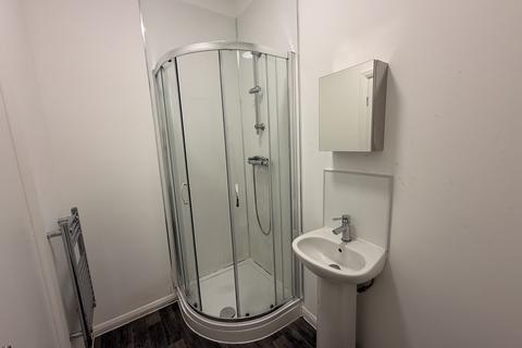 Studio to rent, Hillier Street North, Manchester M9