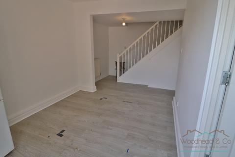 2 bedroom apartment to rent, High Street, Rushden, NN10 0PQ