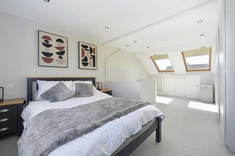 undefined, Park Road, Guildford