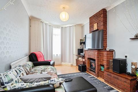 Farmer Road, London, E10
