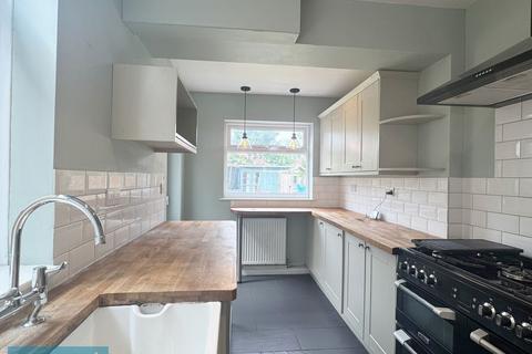 3 bedroom semi-detached house for sale, Lansdowne Road, Taunton