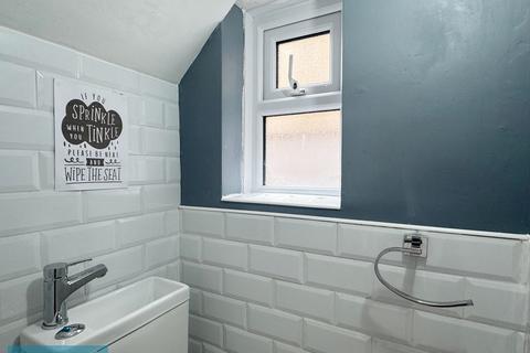 3 bedroom semi-detached house for sale, Lansdowne Road, Taunton