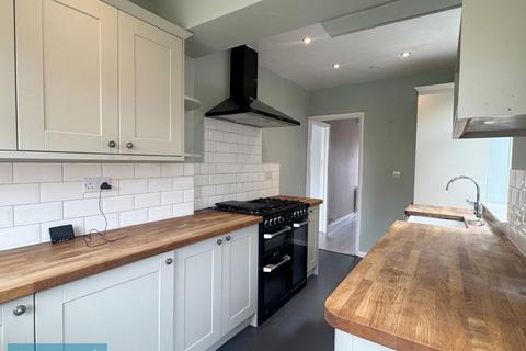 3 bedroom semi-detached house for sale, Lansdowne Road, Taunton