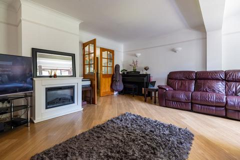 4 bedroom detached house for sale, Cook Close, Walton Park, Milton Keynes