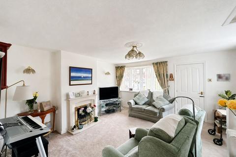 3 bedroom semi-detached house for sale, Birchover Road, Walsall WS2