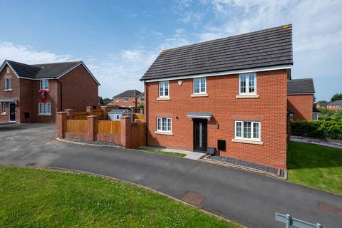 3 bedroom semi-detached house for sale, Rosebay Gardens, Wigan WN6