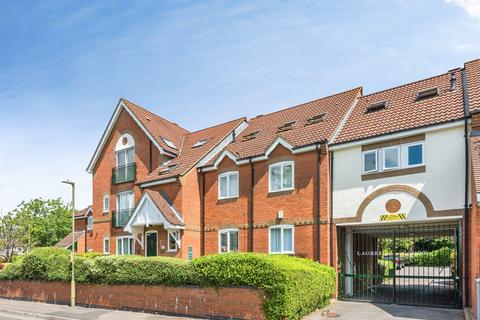 2 bedroom flat for sale, Nye Bevan Close, Oxford