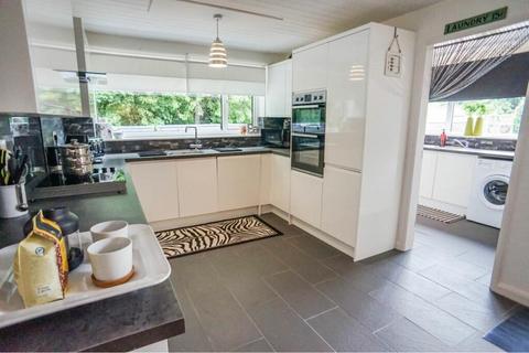 4 bedroom detached bungalow for sale, Sleaford Road, Tattershall, Lincoln, LN4