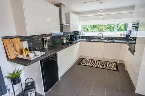4 bedroom detached bungalow for sale, Sleaford Road, Tattershall, Lincoln, LN4