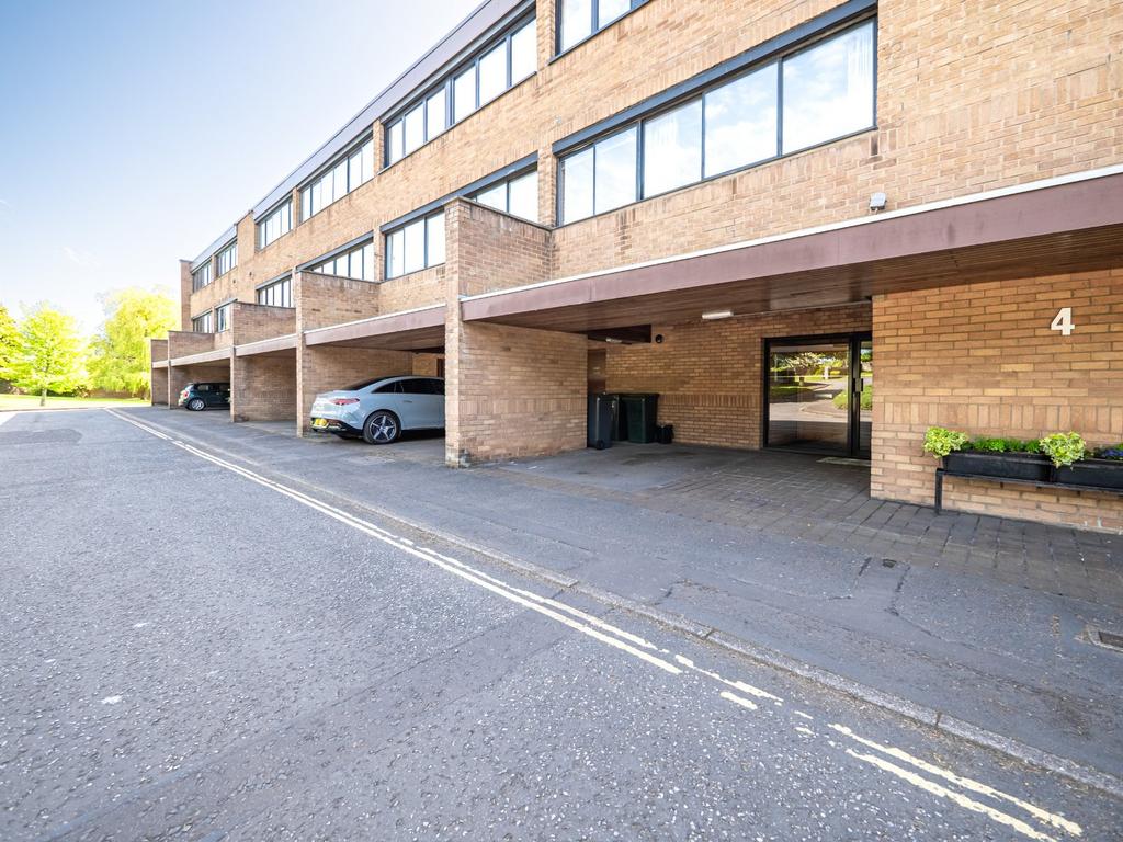 Apartment in Edinburgh, Inverleith - View 2