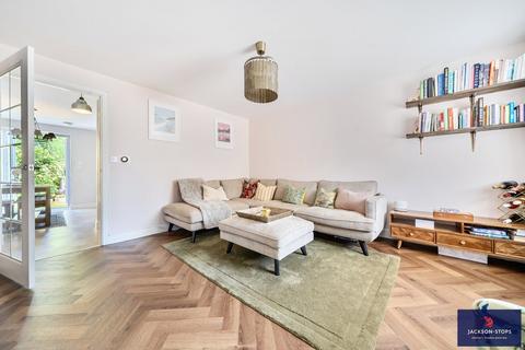 3 bedroom semi-detached house for sale, Summerlin Drive, Woburn Sands, Milton Keynes, MK17