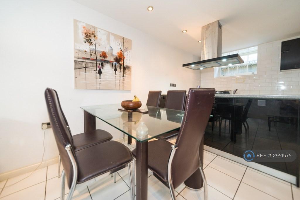 Parfett Street, London, E1 - View 6