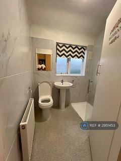 3 bedroom terraced house to rent, Crosby Road, Dagenham, RM10