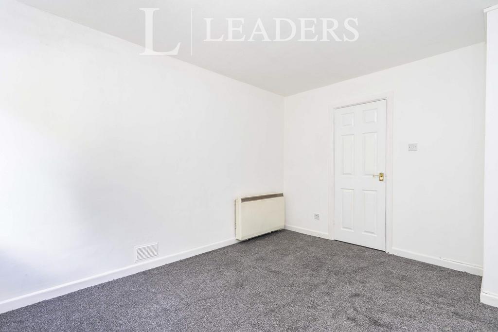 Apartment in Southampton - View 2